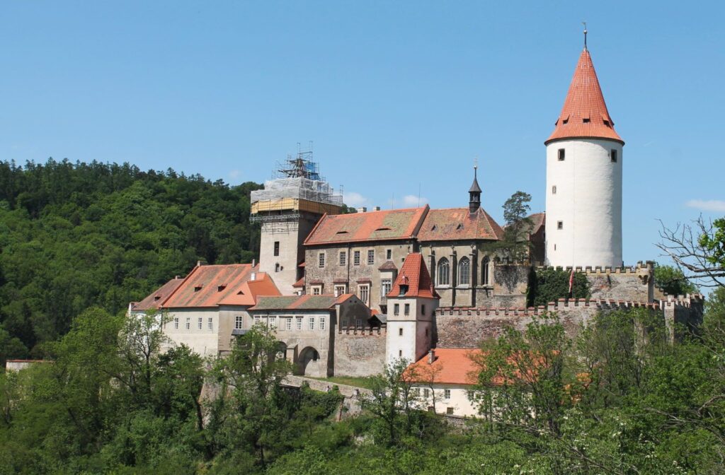 Návštěvníci hradu Křivoklát si mohou vybrat ze dvou prohlídkových okruhů.