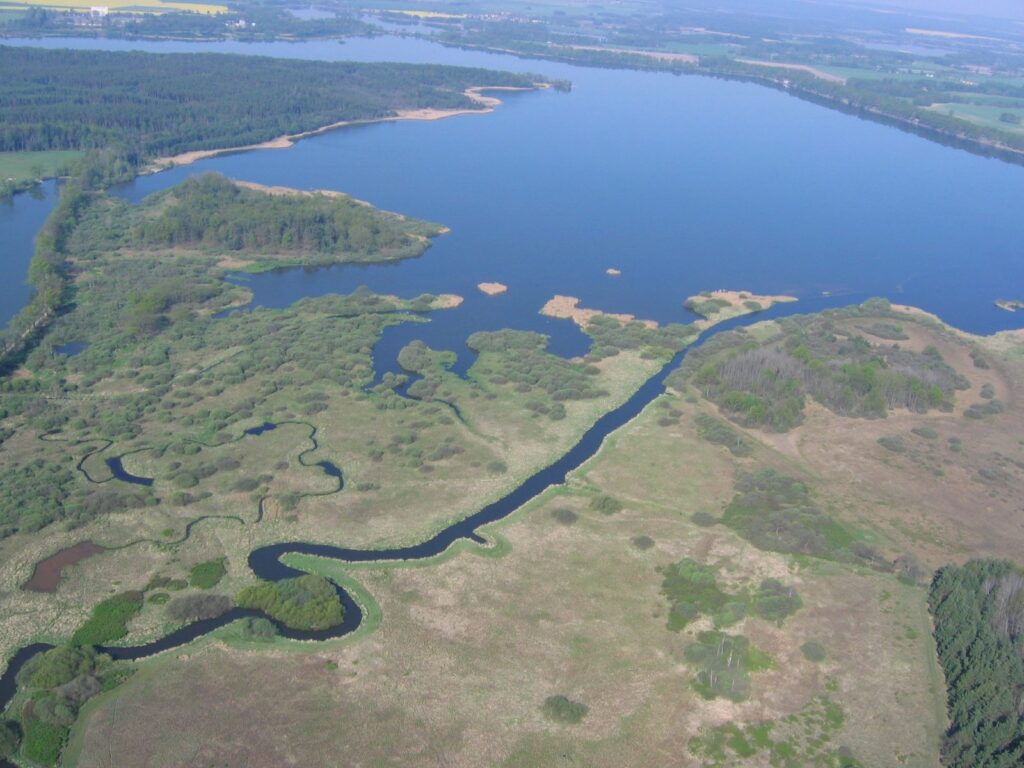Lužnice reguluje množství vody největšího českého rybníku Rožmberku.
