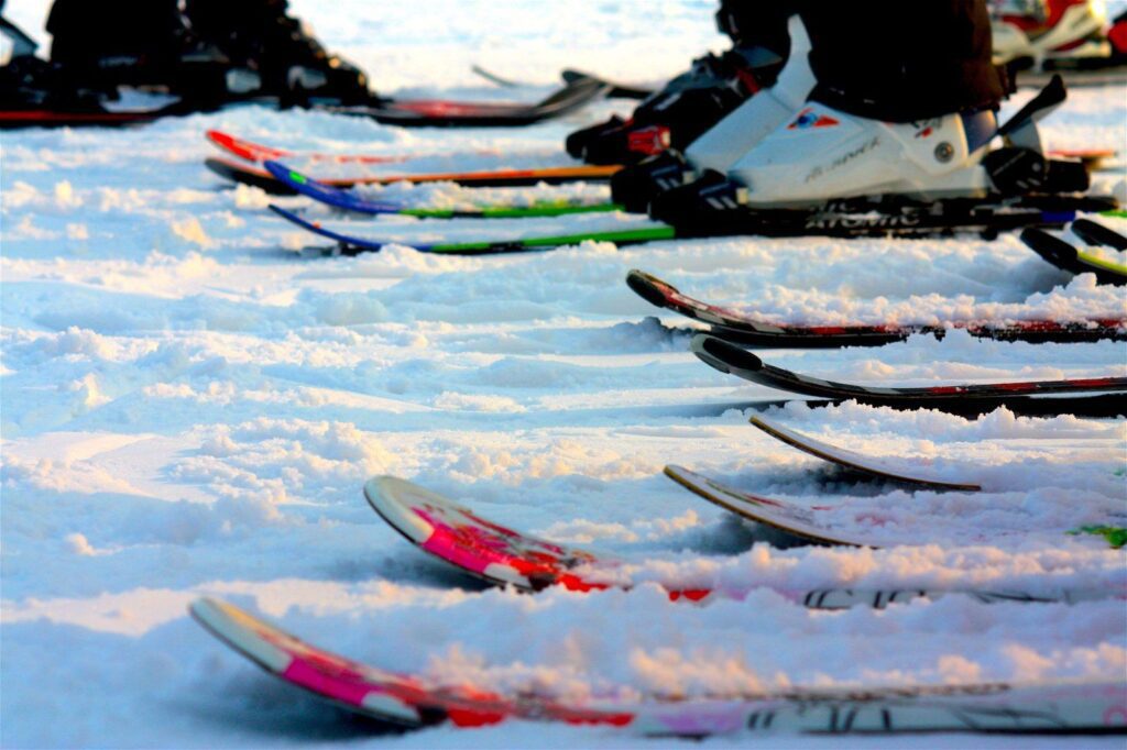 Kam na hory za sněhem? Beskydy skýtají nesčetně možností pro začátečníky i pokročilé lyžaře.
